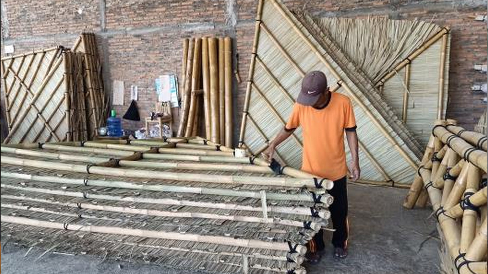 So entstehen unsere Bambus Pavillons